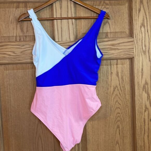 JOLEFILLE Women Sports Color Block One Piece Swimsuit *NWOT* - Picture 8 of 8